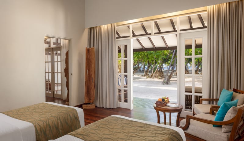 DELUXE FAMILY BEACH VILLA 118-119-7